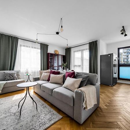 Skierniewicka Apt - Parking, Workspace, Balcony - By Rentujemy Warsawa Bagian luar foto