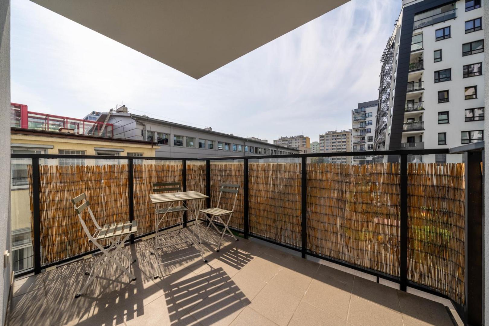 Skierniewicka Apt - Parking, Workspace, Balcony - By Rentujemy Warsawa Bagian luar foto